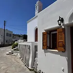 The Marble House Tinos Tripótamos